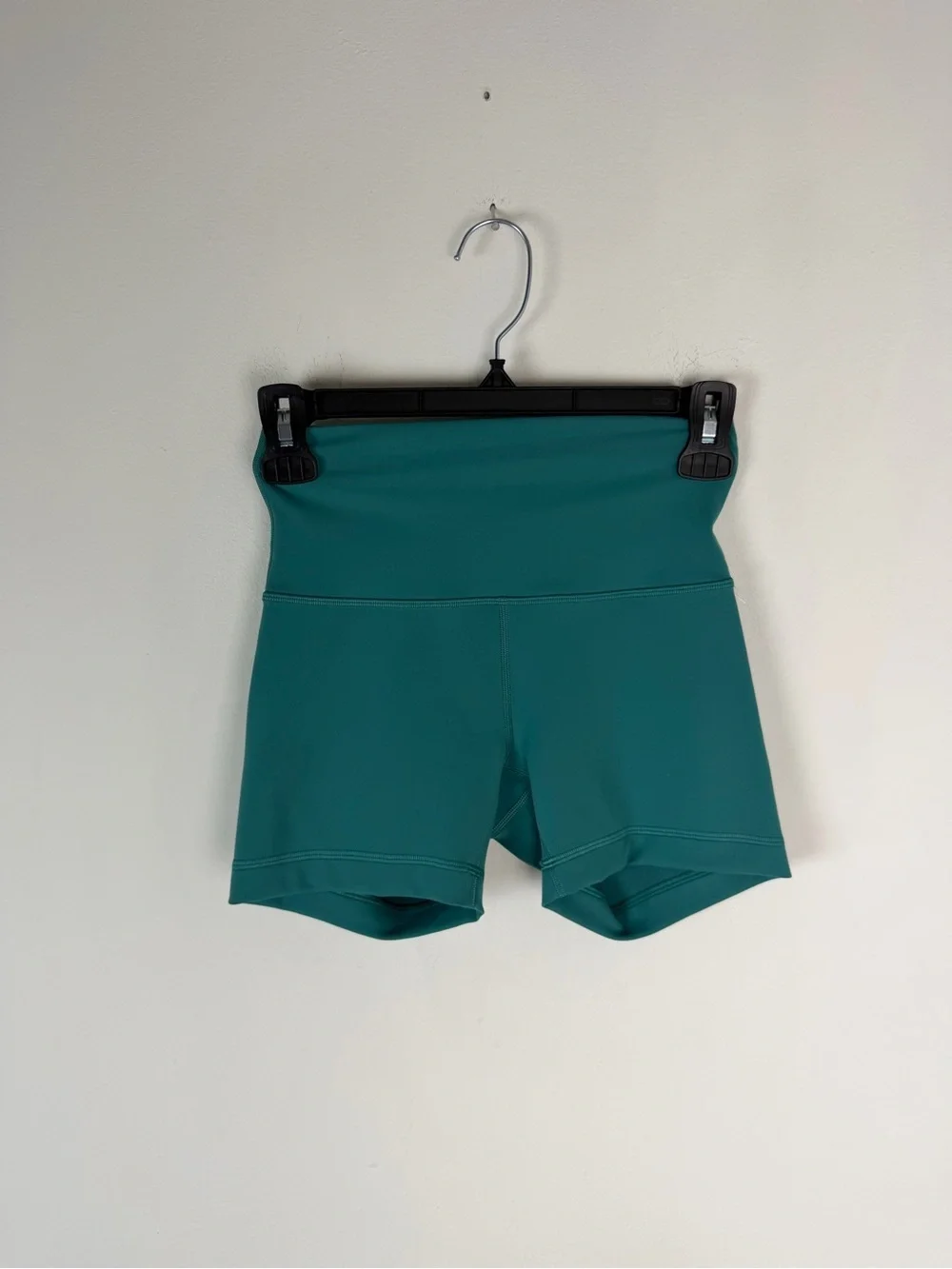 Lululemon Wunder Train High-Rise Short 4